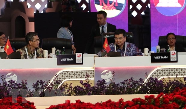 Vietnam makes positive contribution to augmenting ASEAN financial cooperation